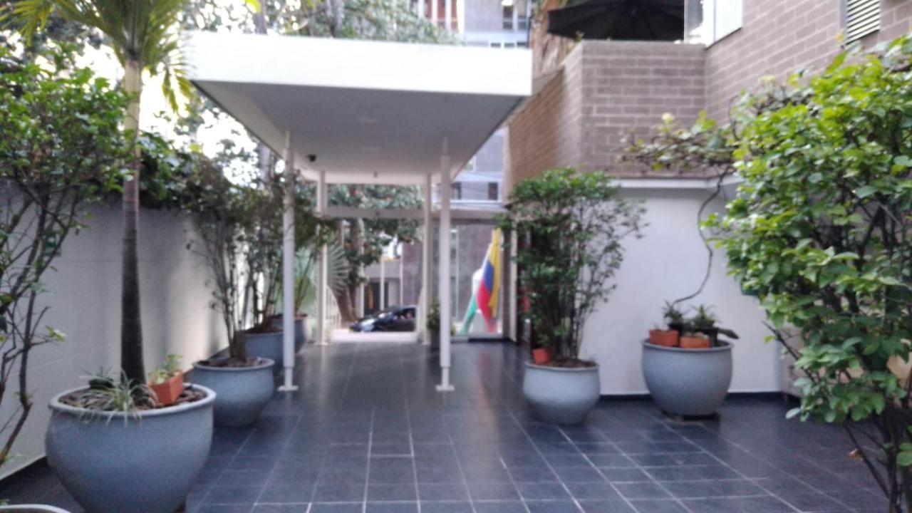 Appartement Moderno Apartamento Poblado 10 Min Del Lleras Y Provenza à Medellín Extérieur photo